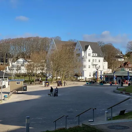 Strandblick Mit Strandkorb & Fahrraedern Gluecksburg Exterior photo